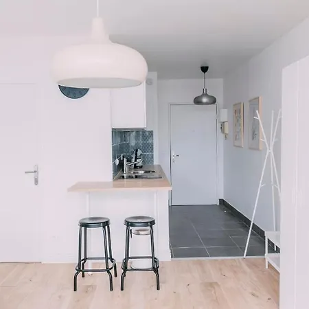 Bright And Design Centre-euralille * Lila